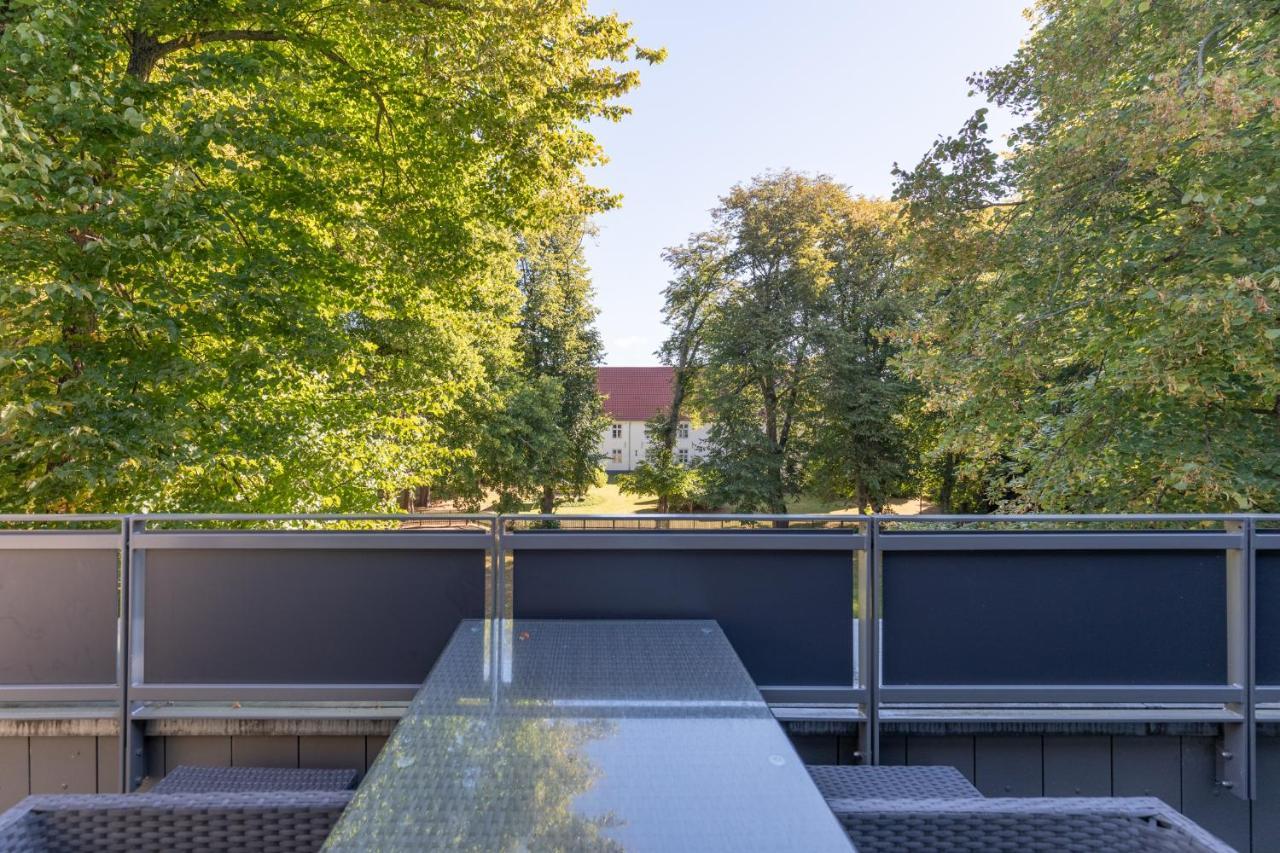 Penthouse Theo Apartamento Husum  Exterior foto